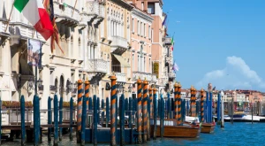 Facciata del Tribunale di Venezia