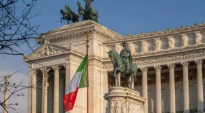 Vista esterna della Corte Costituzionale italiana a Roma